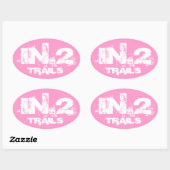 IN.2 Trail lopende ovale sticker wit op roze (Vel)