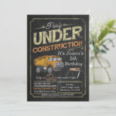 In aanbouw Dump Truck Verjaardag uitnodiging (Staand voorkant)