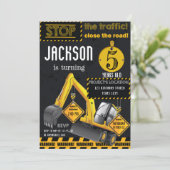 In aanbouw Gele Zwarte Verjaardag Graafmachine Kaart (Staand voorkant)