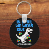 In april Draag we Blue Dinosaur Hol. Sleutelhanger (Voorkant)