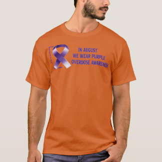 In augustus draag we paarse internationale overdos t-shirt