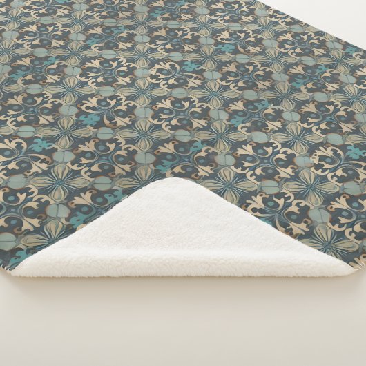 in blue sherpa deken (3/4)