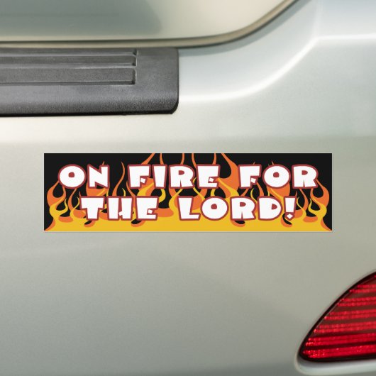 In brand bumpersticker (Op auto)