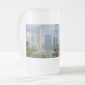 In Buckingham Fountain Frosted Glass Beer Mok (Voorkant links)