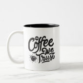In Coffee We Trust, Tweekleurige koffiemok (Links)