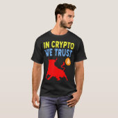 In Crypto We Trust Bitcoin Trading & Mining Asset T-shirt (Voorkant volledig)