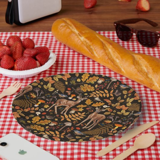 In de bossen / Herfstherten op zwart Papieren Bordje (Picknick)