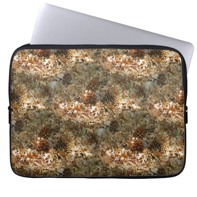 In de bossen..... laptop sleeve (Voorkant)