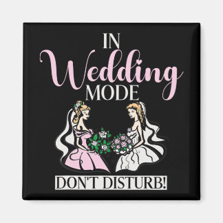 In de bruiloftsmodus niet storen bruid magneet