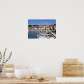 In de haven van het dorp Cassis. Vissen en Poster (Keuken)