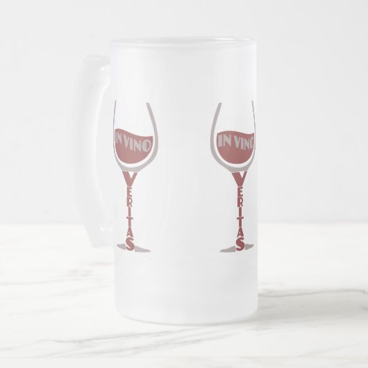 In de mok van Vino Veritas - kies stijl en kleur (Voorkant links)
