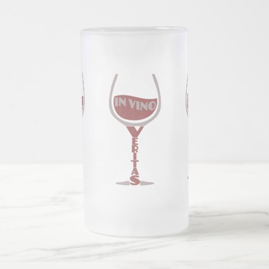 In de mok van Vino Veritas - kies stijl en kleur (Center)