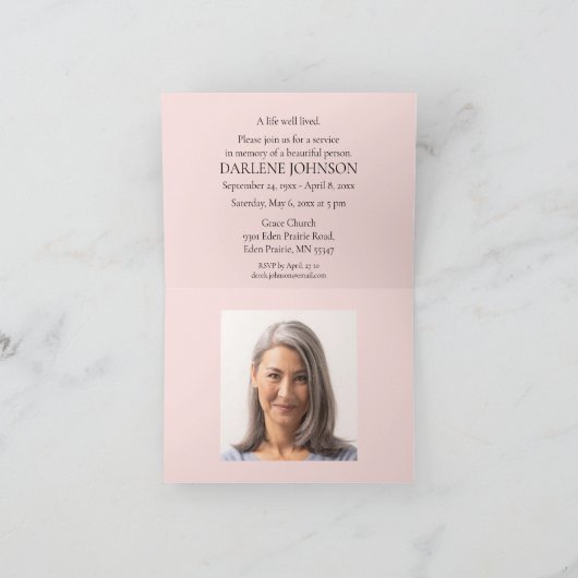 In de uitnodiging van de Loving Memory Memorial Se (Binnen)