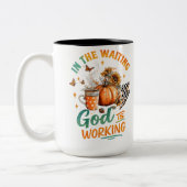 In de wachtkamer... tweekleurige koffiemok (Links)