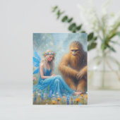 In de weide met Sasquatch Briefkaart (Staand voorkant)