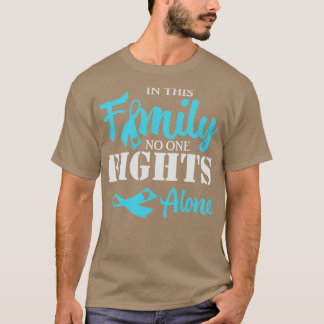 In Deze Familie Vecht Niemand Alleen T-shirt
