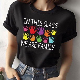 In deze klas zijn we familie, kleurrijke beste ler t-shirt