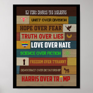 In dit Huis Geloven We Harris Over Trump - Femin Poster
