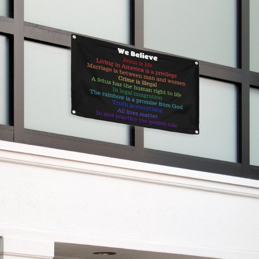 In dit huis geloven we Republiek Spandoek (Buitenkant Gebouw)