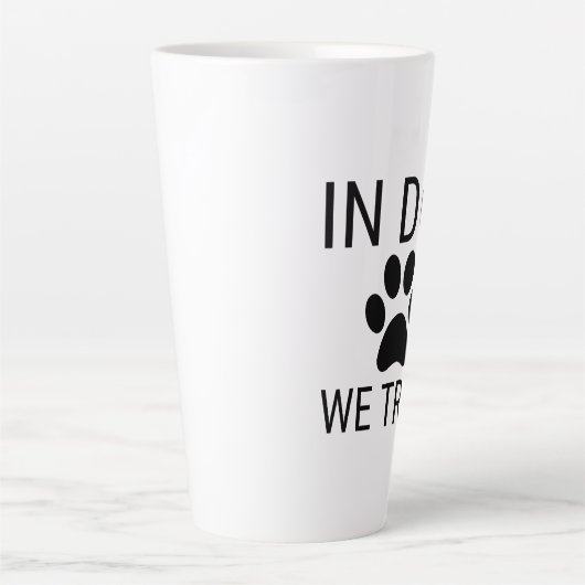 In Dog vertrouwen we Latte Mok (Voorkant)