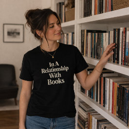 In een Relatie met boeken lezen T-shirt