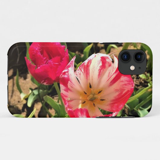 In een roze en witte Tulip Case-Mate iPhone Case (Achterkant (horizontaal))