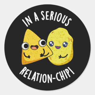 In Eén Serieus Relation-chip Grappig Voedsel Pun D Ronde Sticker