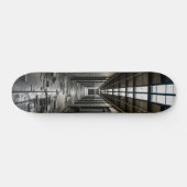 In een verlaten gevangenis persoonlijk skateboard (Horizontaal)