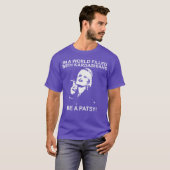 In een wereld van Kardashians wees een Patsy grapp T-shirt (Voorkant volledig)