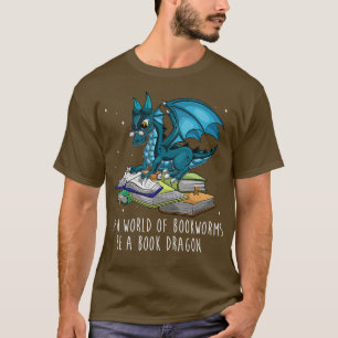In een wereld vol boekwormen is een boekendraak t-shirt