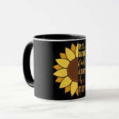 In een wereld vol oma's een Mimi/Zonnebloem zijn Mok (Voorkant links)