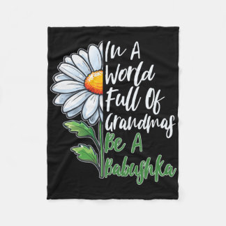 In een wereld vol oma's is een Russische Bybushka Fleece Deken