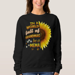 In een wereld vol oma's word Mema Sunflower Trui