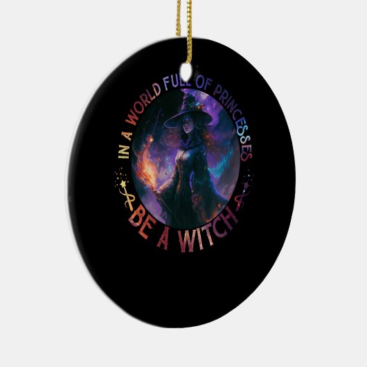 In een wereld vol prinsessen is een heks-halloween keramisch ornament (Rechts)