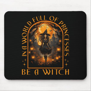 In een wereld vol prinsessen is een heks-halloween muismat