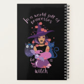In een wereld vol prinsessen is een heks planner (Achterkant)