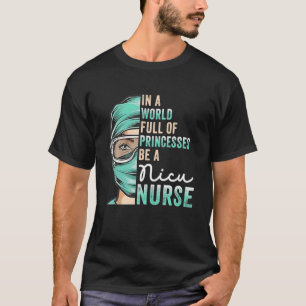 In een wereld vol prinsessen is het een zuster Cut T-shirt