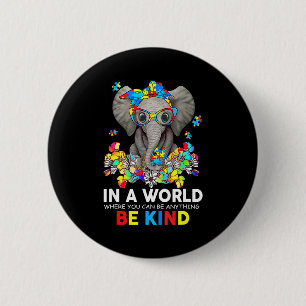 In Een Wereld Wees Aardig Knuffel Olifant Autisme Ronde Button 5,7 Cm