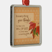 In elk ding geef je Bedankt - 1. 05:18 Metalen Ornament (Rechts)