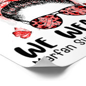 In februari Draag we het Red Messy Bun Marfan Synd Poster (Hoek)