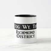 "In Fog We Trust" - Ringer Mok B&W (Midden)