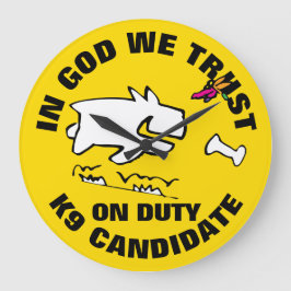 IN GOD VERTROUWEN WE GROTE KLOK