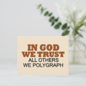 In God vertrouwen we Humor Briefkaart (Staand voorkant)