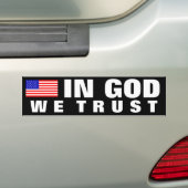 In God vertrouwen wij Bumpersticker (Op auto)