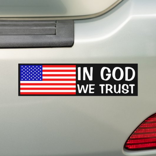 In God vertrouwen wij Bumpersticker (Op auto)