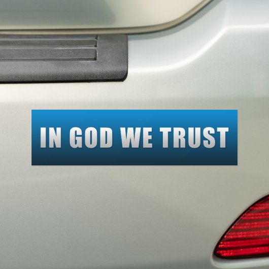 In God vertrouwen wij Bumpersticker (Op auto)