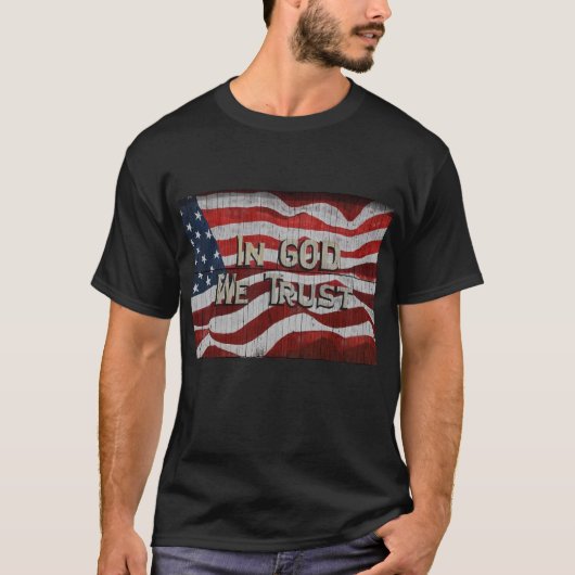 In God vertrouwen wij op de Amerikaanse vlag van R T-shirt (Voorkant)