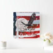 In God vertrouwen wij op de muur Vierkante Klok (Huis)