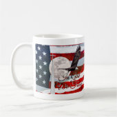 In God vertrouwen wij op klassieke Mok (Links)