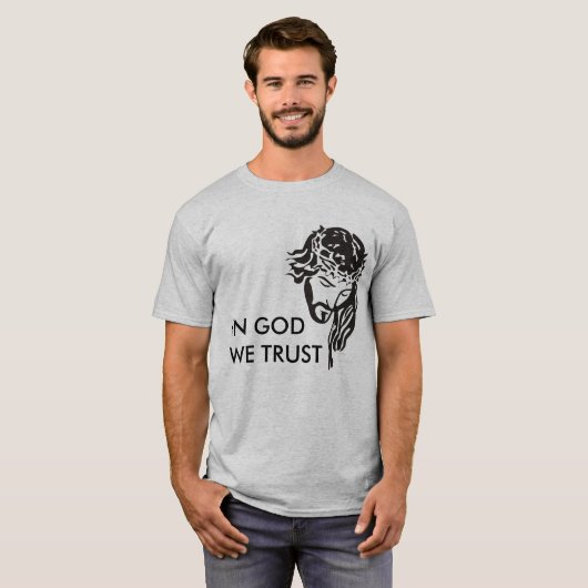 In God vertrouwen wij T-shirt (Voorkant volledig)
